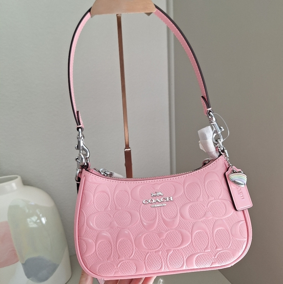 NWT Coach Teri Mini Crossbody Bag with Signature Leather Heart Charm CCZ29 pink - Picture 3 of 8